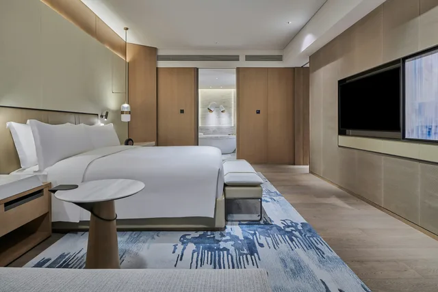 جناح ديلوكس بسرير كينج، Hilton Chongqing Liangjiang New Area 2/5