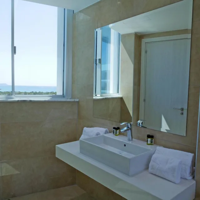 جناح عائلي بإطلالة على البحر، Amethyst Napa Hotel & Spa 10/10