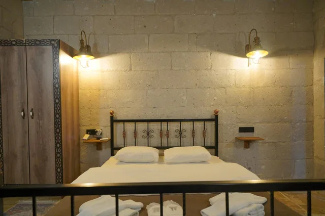 غرفة ديلوكس بسرير مزدوج بحوض استحمام، View Cave Hotel 6/10