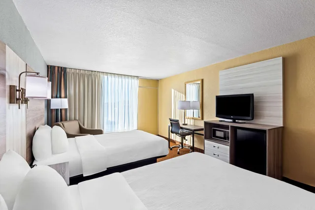 غرفة بسريرين مزدوجين، Quality Inn Fort Dodge 1/5