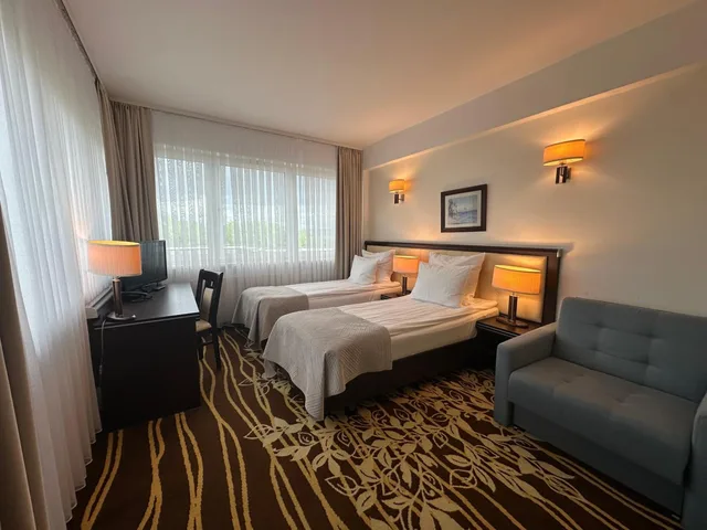 غرفة بسرير مزدوج مع أريكة، Business Faltom Hotel 5/10