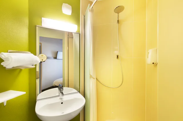 غرفة قياسية بسرير مزدوج، B&B Hotel Lyon Saint Bonnet Mid Plaine 6/6