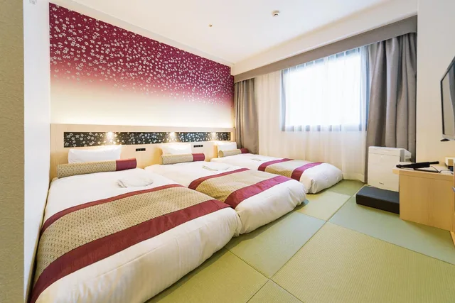 Sakura, Triple، KOKO HOTEL Shinjuku Yotsuya 1/2