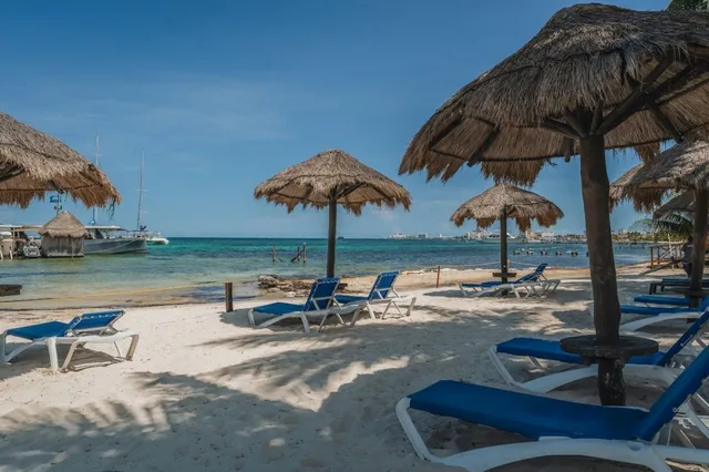 Imperial Las Perlas, Cancun 58/66