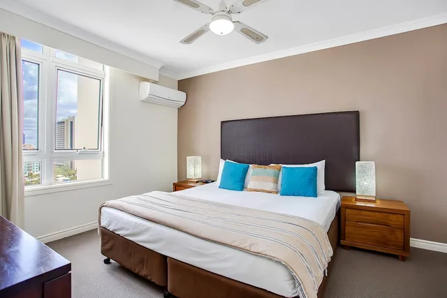 2 Bedrooms, Apartment, King and Twin Beds, BreakFree Moroccan Surfers Paradise 1/4