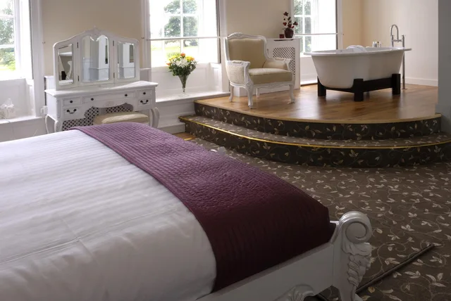 غرفة تنفيذية مفردة، Haughton Hall 1/1