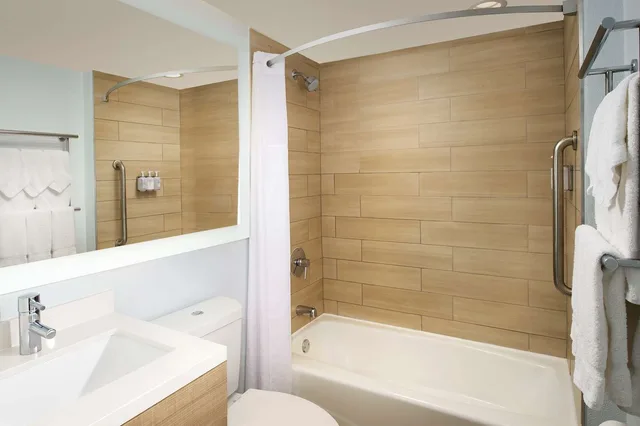 غرفة بسرير كينج، Best Western Beachside Inn 4/4