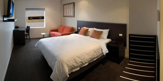 غرفة تنفيذية بسرير كوين، Atlantis Hotel Melbourne 4/8