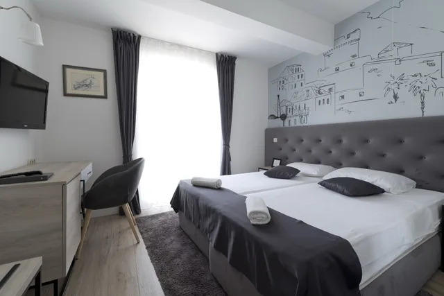 غرفة بسرير مزدوج أو سريرين منفصلين بإطلالة جزئية على البحر، Perla Hotel Dubrovnik 3/10