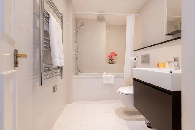 شقة بسرير مزدوج وسريرين منفصلين بغرفتي نوم، Manson Place 8/8