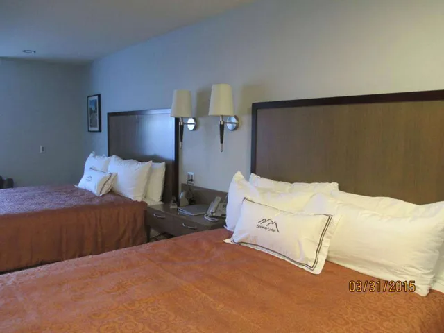 غرفة قياسية بسريرين كوين لذوي الإعاقة، Best Western Snowcap Lodge 2/4