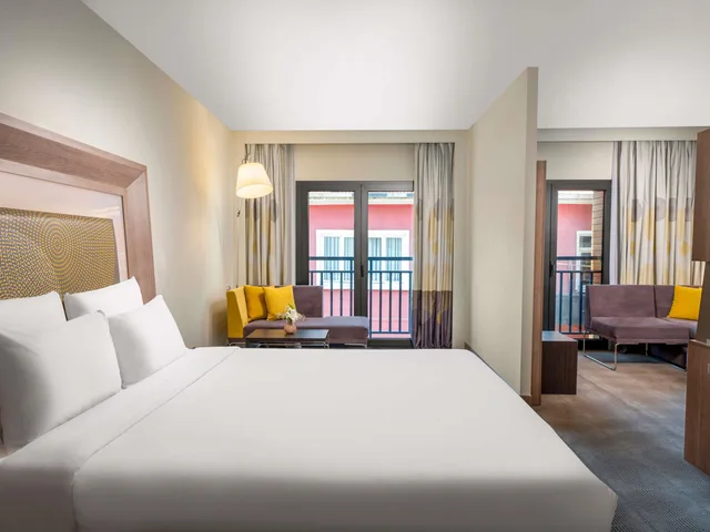 جناح جونيور بسرير كوين، Novotel Istanbul Bosphorus Hotel 1/6