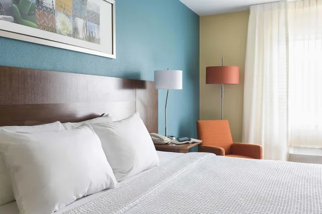 غرفة بسرير كينج لذوي الإعاقة، Fairfield Inn And Suites By Marriott Mansfield Ontario 3/3