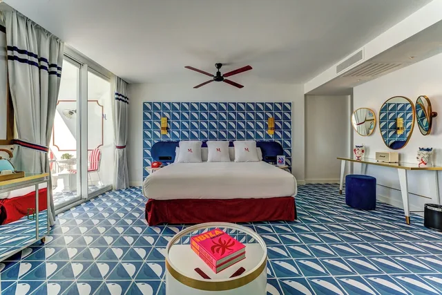 جناح بسرير كينج بإطلالة على البحر بشرفة مع أريكة، Hotel Mongibello Ibiza 1/8