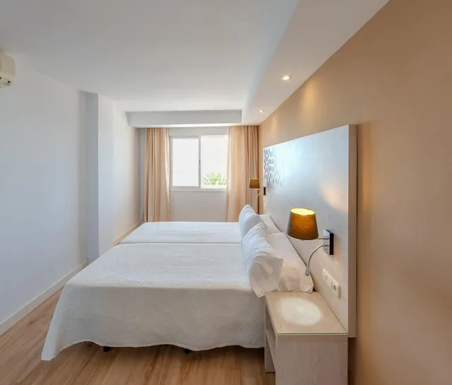 Apartment, Lateral Side Sea View، Puerto Azul Marbella 1/1
