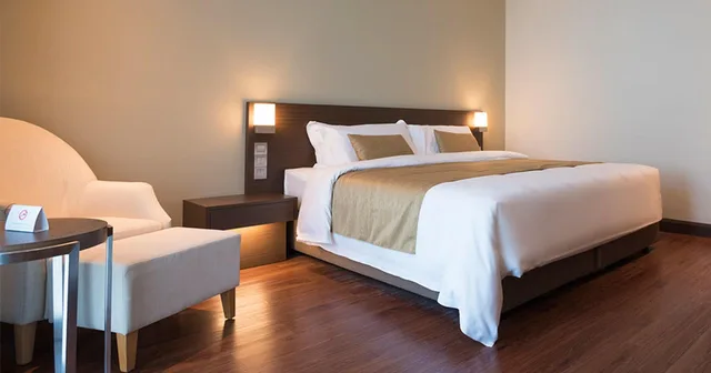 Executive, Double Bed, Riverside Majestic - Astana Wing 2/4