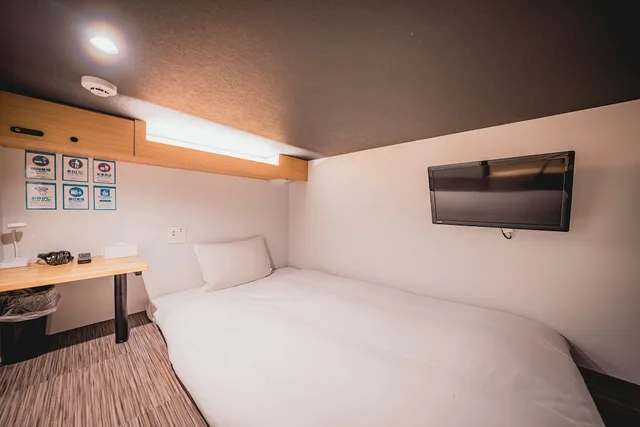 Semi Room, Capsule, Capsule Bed, Female Only، Hotel Atarayo Osaka 2/5