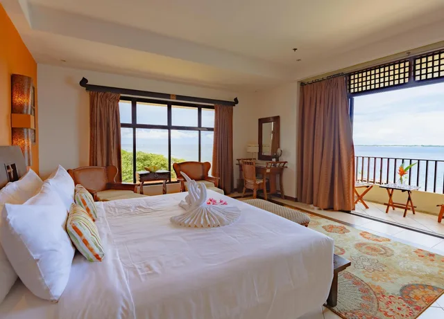 Junior Suite, Sea Front، Costabella Tropical Beach Hotel 1/3