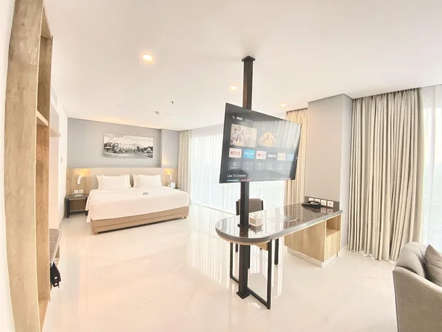 جناح بسرير كينج، The 1O1 Malang Oj 8/10