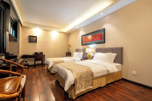 Superior Twin Room, Chengdu Buddhazen Hotel 2/4