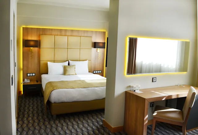 غرفة قياسية بسرير كوين، City Live Hotel 1/2