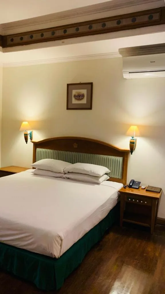 غرفة سوبيريور بسرير كينج، KRESNA HOTEL WONOSOBO 3/7