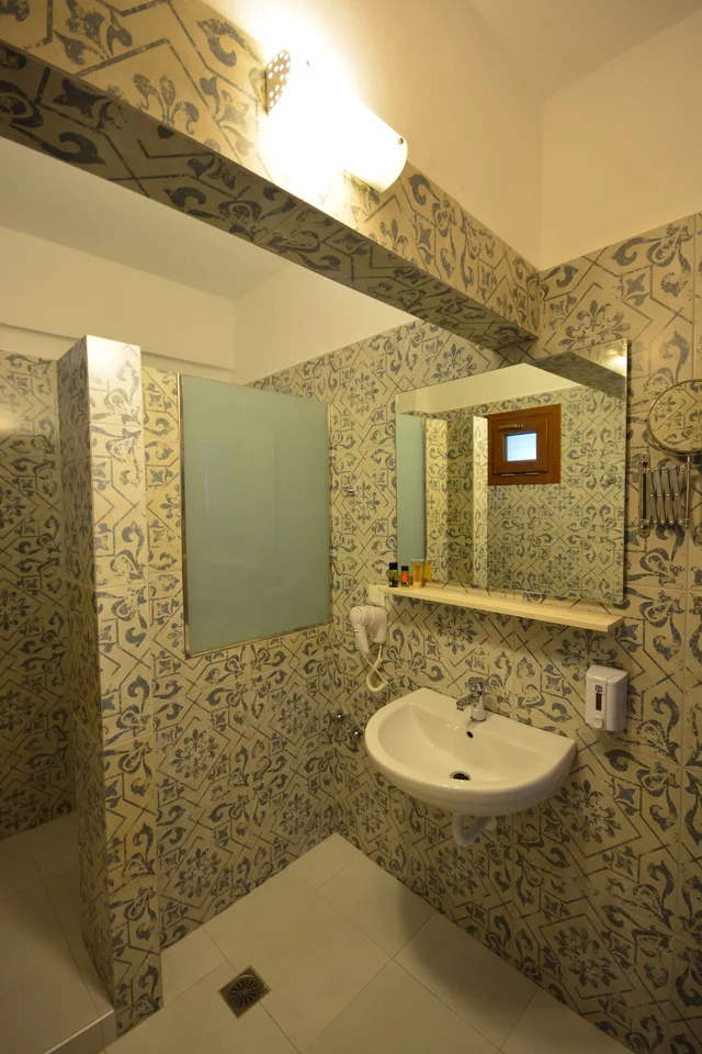 شقة بسرير مزدوج وسريرين منفصلين بغرفة نوم واحدة، Spiros Soula Hotel 7/7