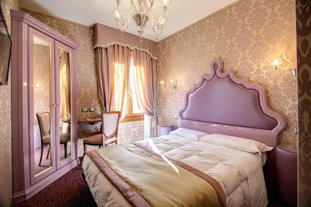 غرفة قياسية بسرير مزدوج، Hotel Domus Cavanis Venezia 5/10