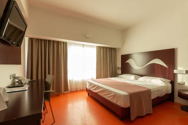 غرفة تنفيذية بسريرين مزدوجين بإطلالة على البحر، Hotel Poseidon 1/2