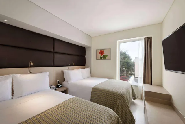 غرفة بسريرين مزدوجين، Wyndham Garden Barranquilla 2/5
