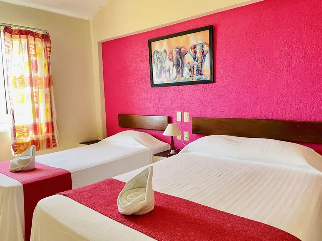 Standard, 1 Queen and 1 Single Bed, Pool View, Barranquilla Hotel 10/10