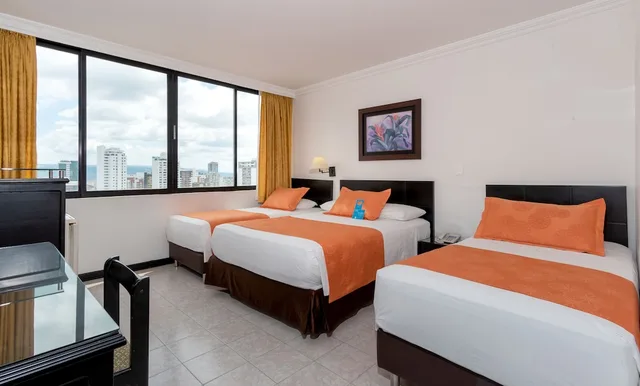 غرفة ثلاثية، Hotel Chicamocha 1/1