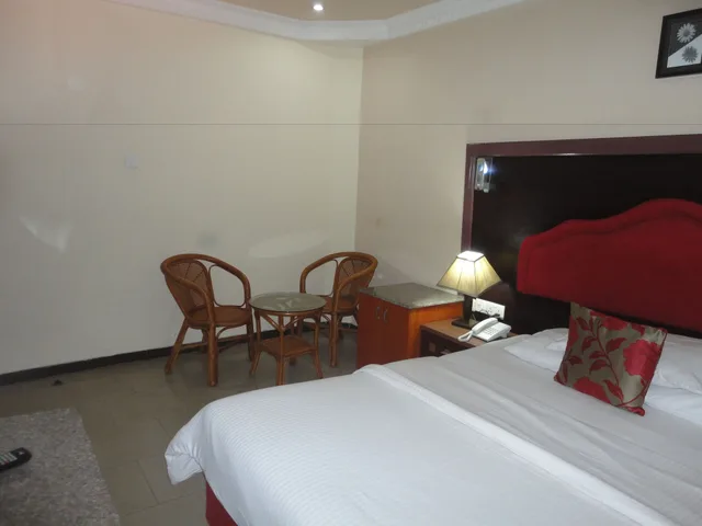 غرفة تنفيذية بسرير مزدوج، Sdm Tavern And Suites 3/4