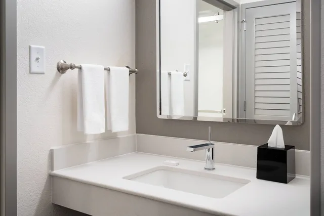 غرفة بسريرين كوين لذوي الإعاقة، Courtyard Tampa Westshore - Airport 2/3