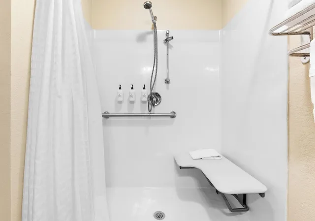 غرفة بسريرين كوين لذوي الإعاقة، Cobblestone Hotel Knoxville 10/12