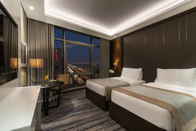 غرفة سوبيريور بسريرين منفصلين، فندق وريزيدنس موفنبيك الرياض(Movenpick Hotel & Residences Riyadh) 1/4