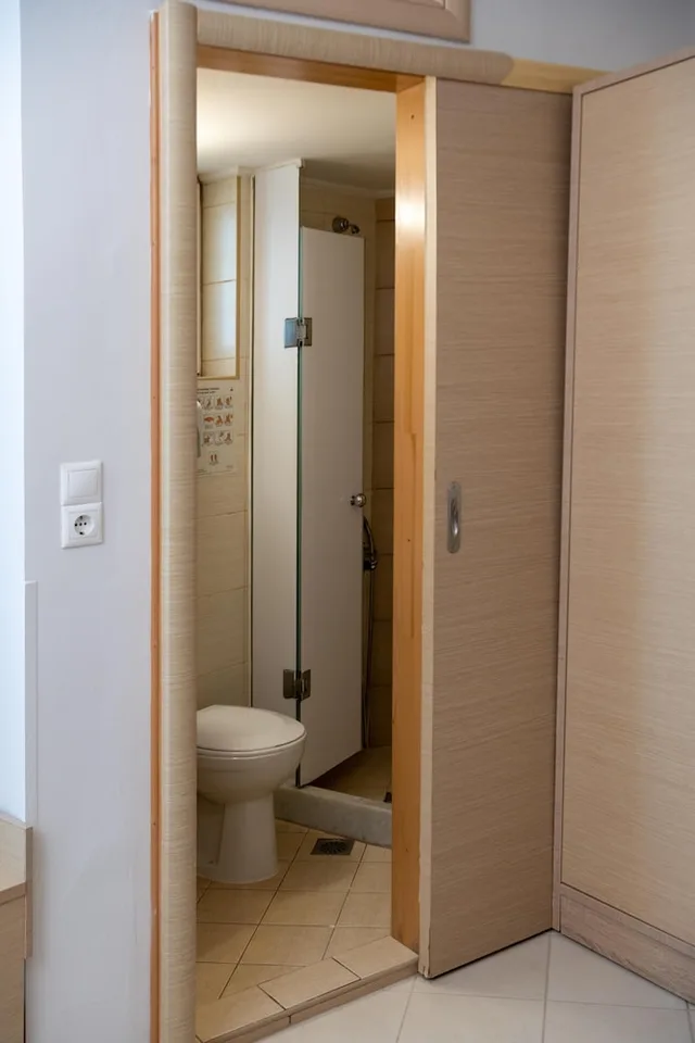 غرفة مفردة، Kronos Hotel 3/3
