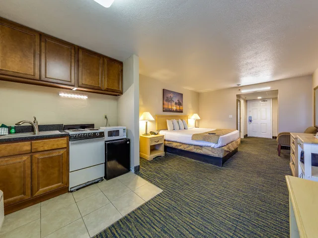Standard, King Bed, Ocean Front, Kitchenette، Beachside Hotel 9/10