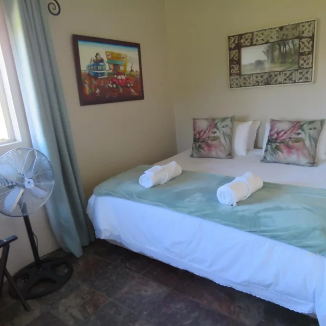 شقة بشرفة، The Fat Mulberry Guesthouse 2/10