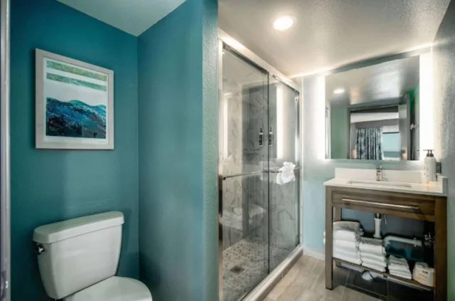 Deluxe, Suite, Ocean View, La Quinta Inn & Suites by Wyndham Cocoa Beach Oceanfront 5/6