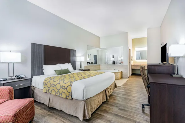 جناح، Baymont by Wyndham Midway/Tallahassee 1/2