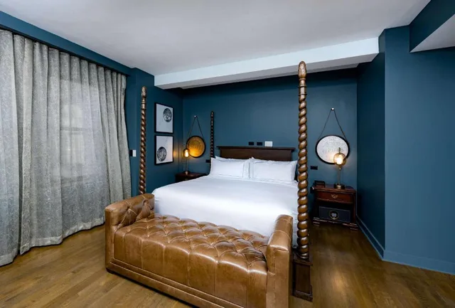 جناح رئاسي بسرير كينج، Hotel Fort Des Moines, Curio Collection by Hilton 1/3