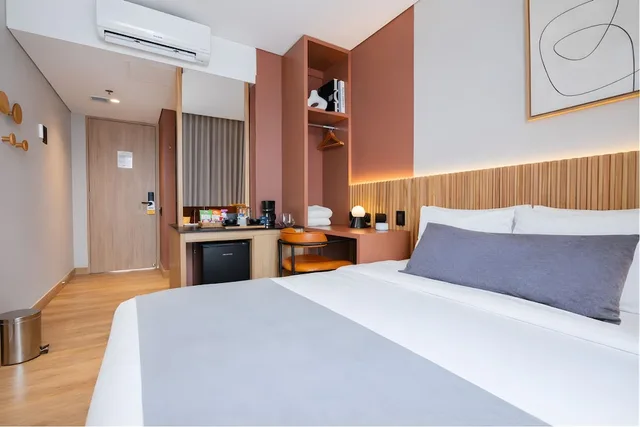 Superior, Queen Bed, Balcony, Heiss Hotel 1/10