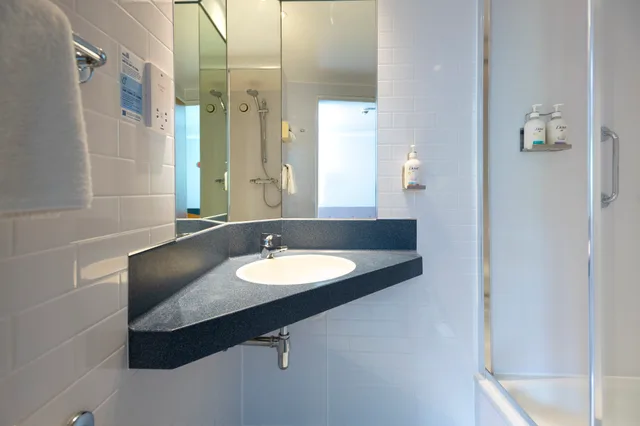 Standard, Holiday Inn Express Taunton 5/5