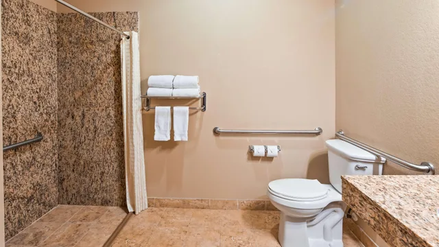 غرفة، Best Western Plus Kenedy Inn 3/3