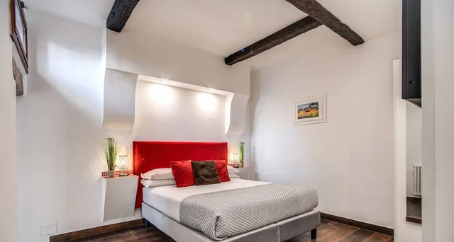 جناح بسرير كوين وسريرين منفصلين، Tritone Top House 1/7