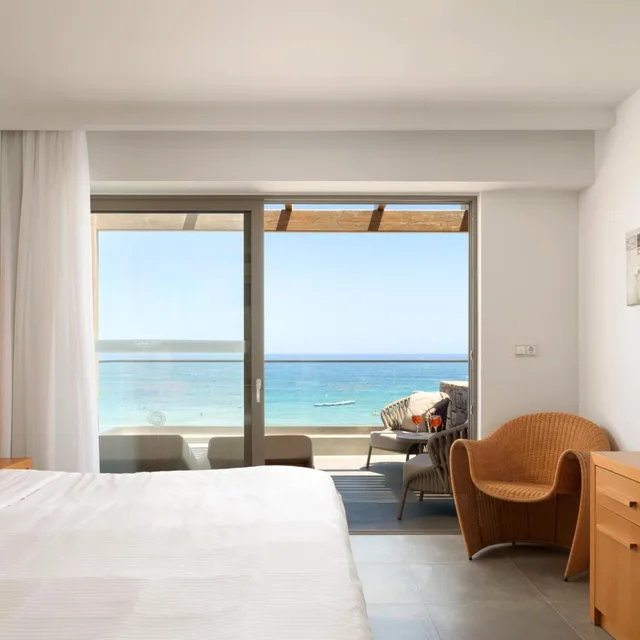 2 Bedrooms, Grand, Deluxe, Suite, Beach Front، High Beach Resort & Spa 2/9