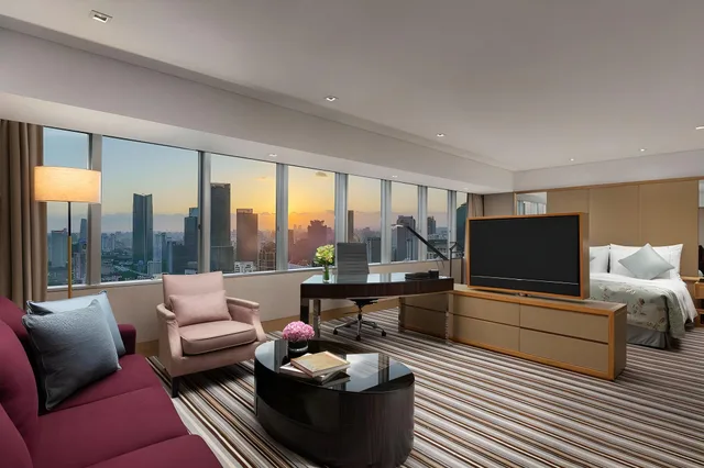 Scenic, Executive, Villa, Double Bed, Jin Jiang Tower Hotel 1/1