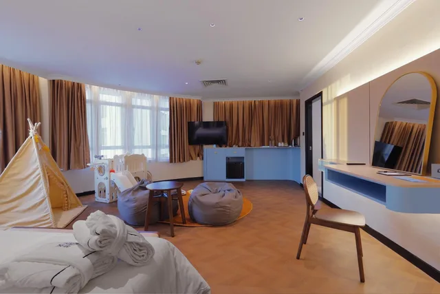 غرفة تنفيذية عائلية بسرير كوين، Hotel Sixty3 1/1