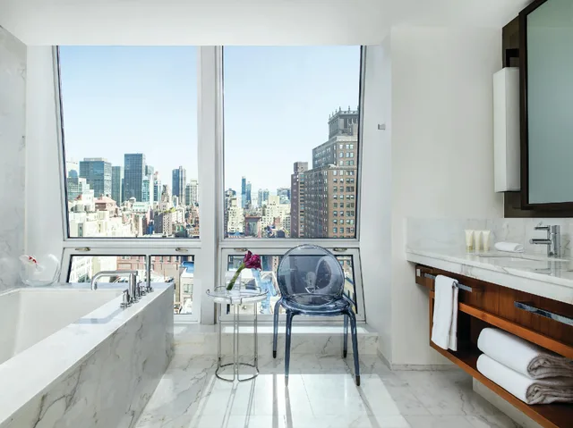 غرفة عائلية بمطبخ صغير لذوي الإعاقة، The Langham New York Fifth Avenue 1/1